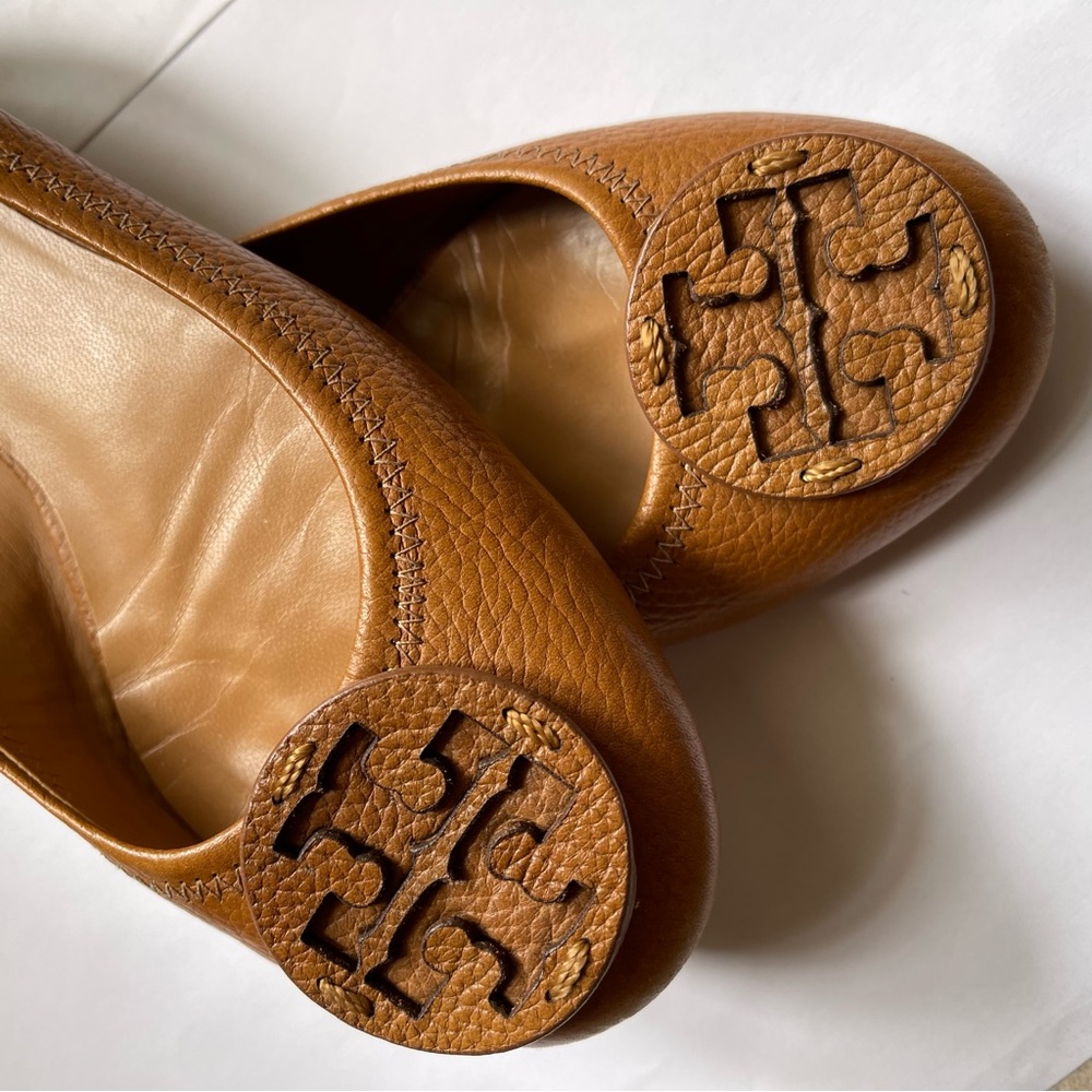 Tory Burch Reva Ballet Flats Pebbled Tan Size 10